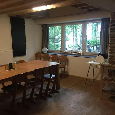 Chez Le Roi Du Bois *