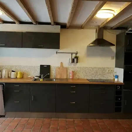 Holiday home Chez Le Roi Du Bois *